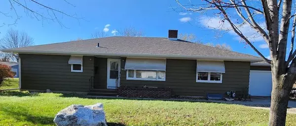 1650 4th AVE,  Windom,  MN 56101