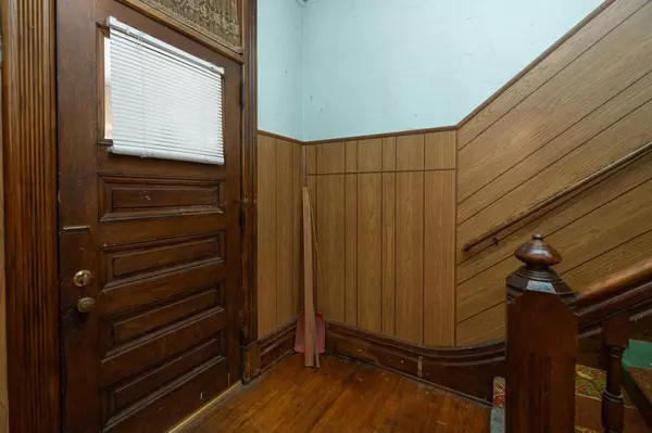 Saint Paul, MN 55130,724 Burr ST