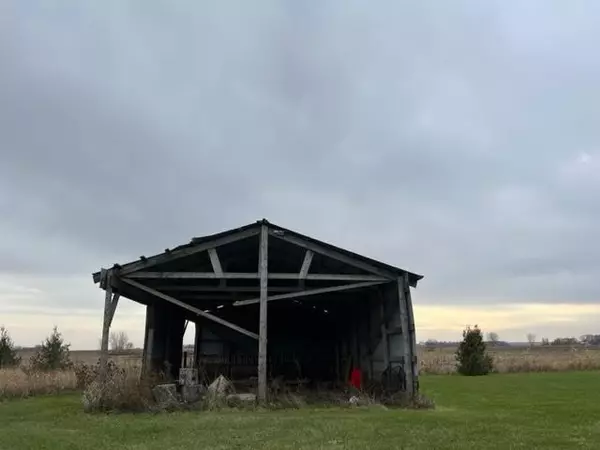 Ellendale, MN 56026,33464 830th AVE