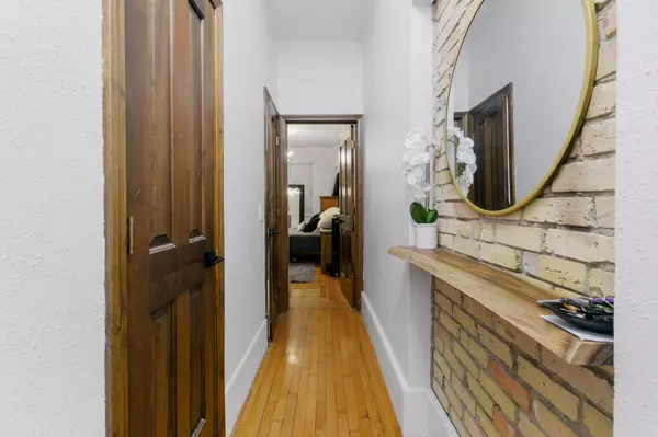 Minneapolis, MN 55404,603 S 9th ST #1