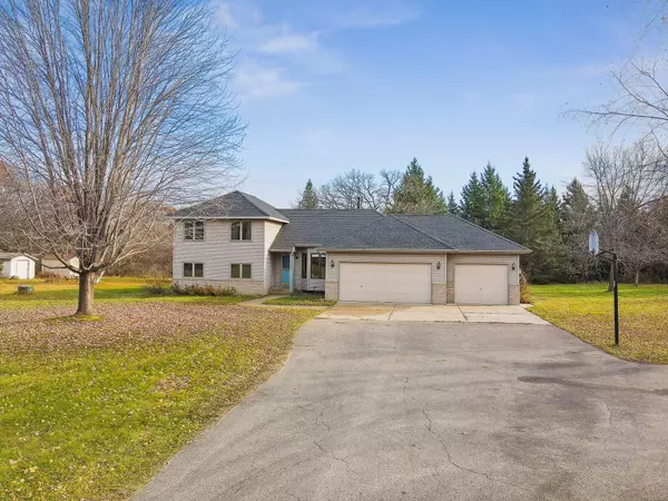 19330 Pine Ridge RD, Ravenna Twp, MN 55033