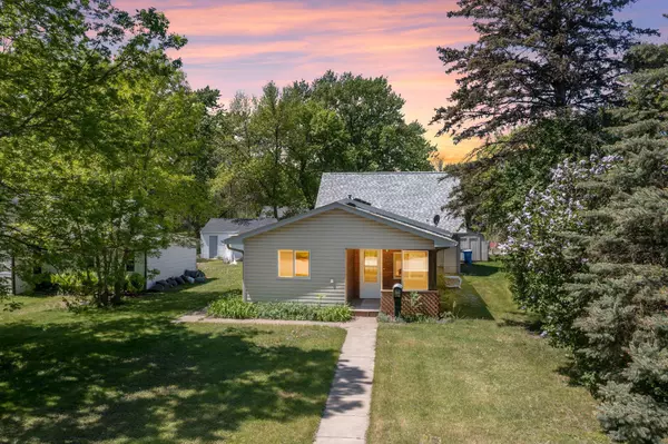 411 6th AVE S, Princeton, MN 55371