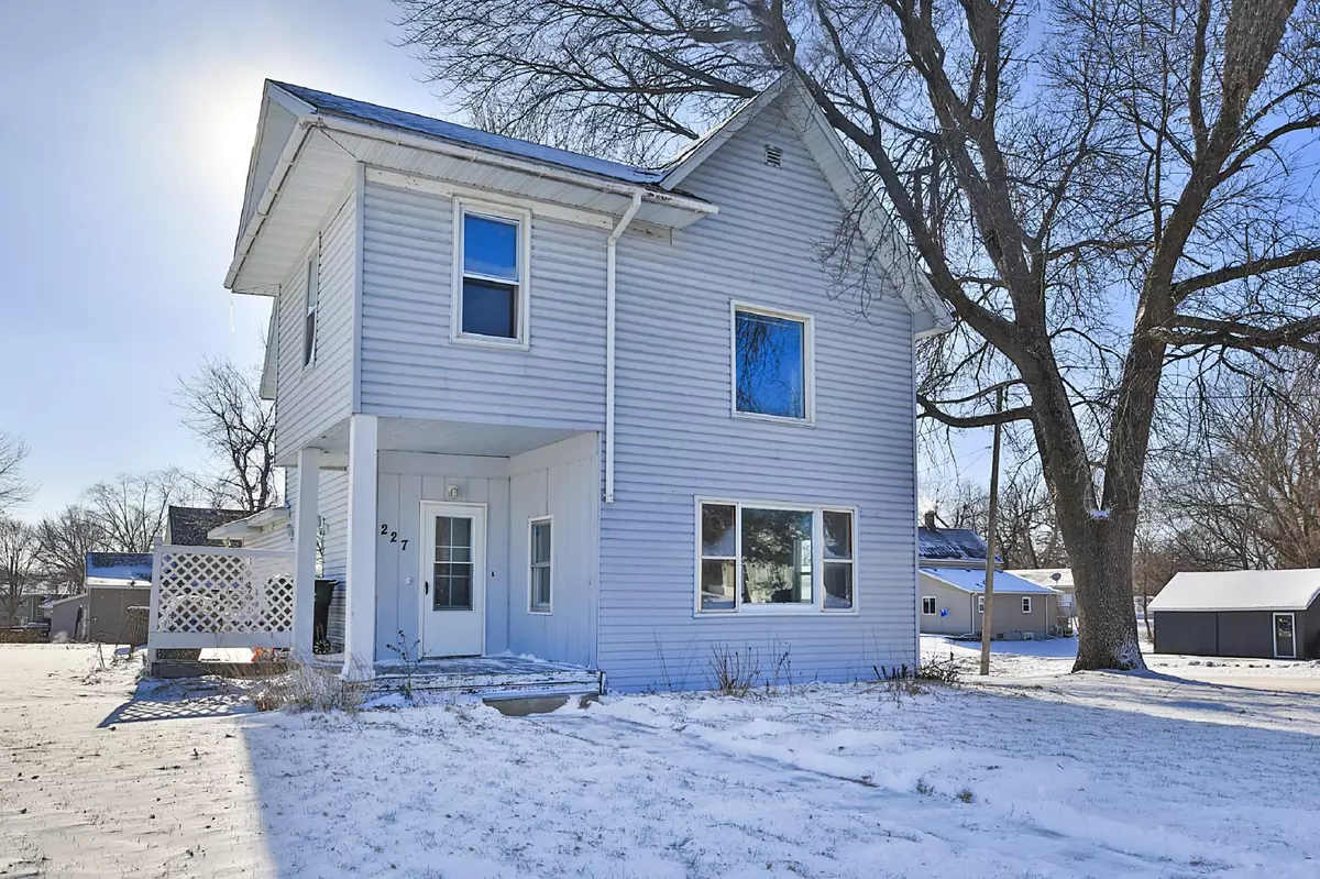 Waterville, MN 56096,227 Main ST W