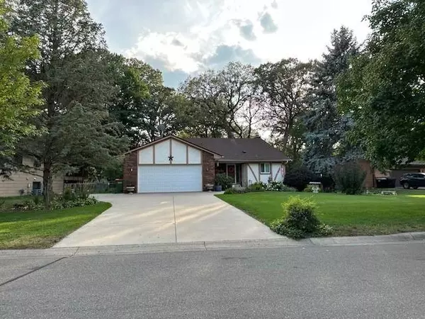 Coon Rapids, MN 55433,10860 Killdeer ST NW