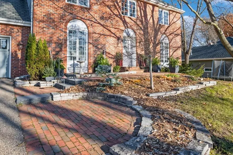 Plymouth, MN 55447,18340 5th AVE N