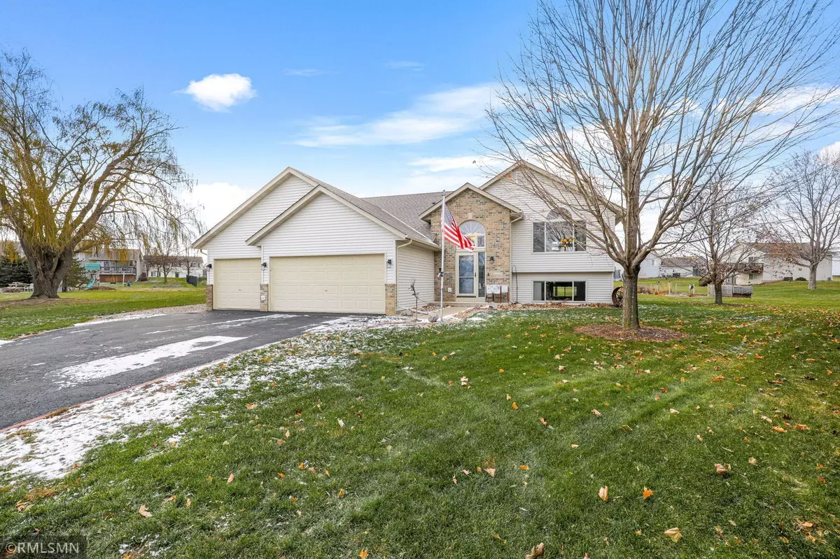 Belle Plaine, MN 56011,901 Kayla CIR