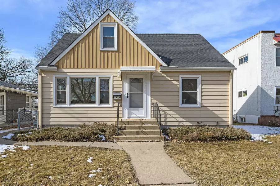 4352 Minnehaha AVE, Minneapolis, MN 55406