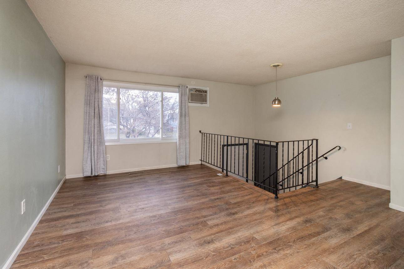 Brooklyn Park, MN 55443,8426 Adair CT N
