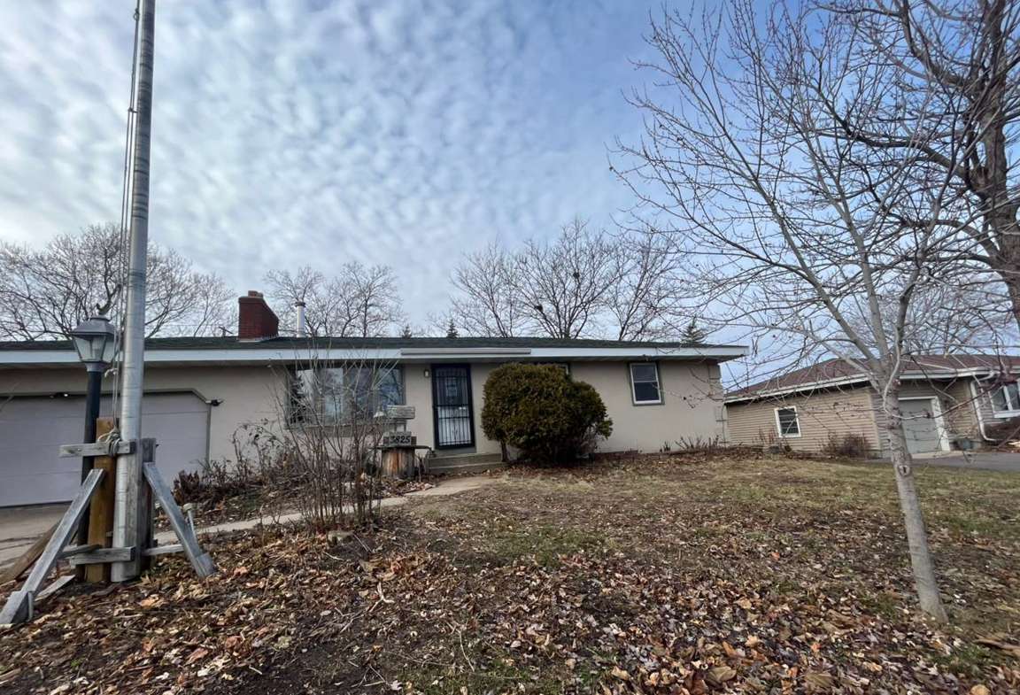 New Hope, MN 55427,3825 Jordan AVE N