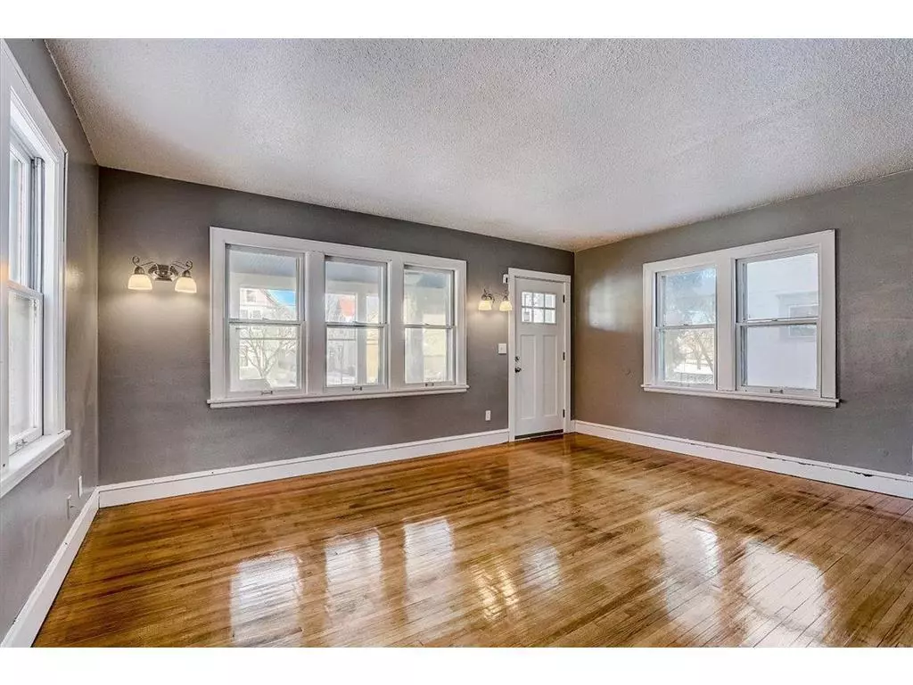 Saint Paul, MN 55106,401 Hope ST