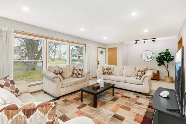 Saint Louis Park, MN 55426,3031 Rhode Island AVE S
