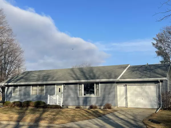 810 Clark ST, Walnut Grove, MN 56180