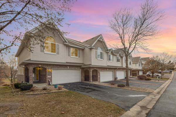 3615 Fox Tail TRL NW,  Prior Lake,  MN 55372