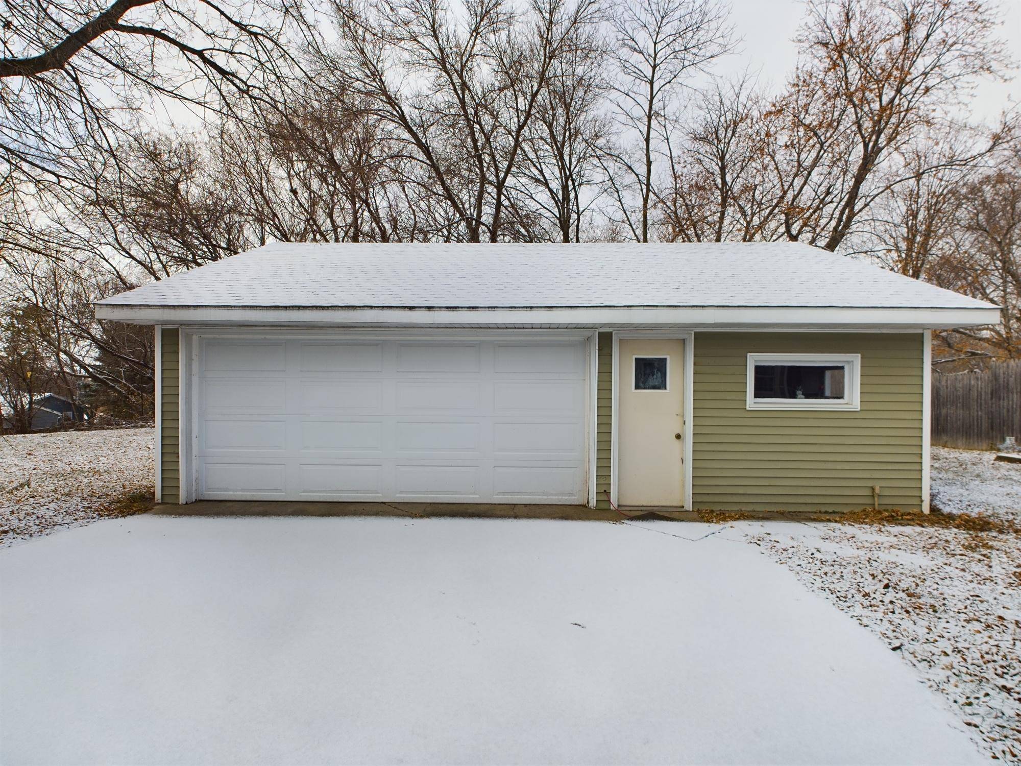 Glenwood, MN 56334,619 2nd ST NE