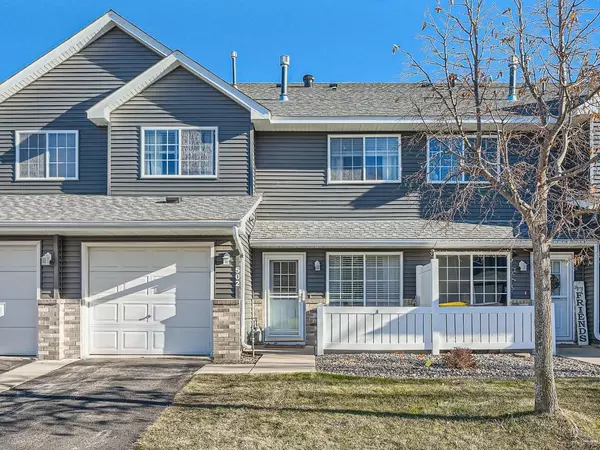 502 SE Horizon DR SE, New Prague, MN 56071