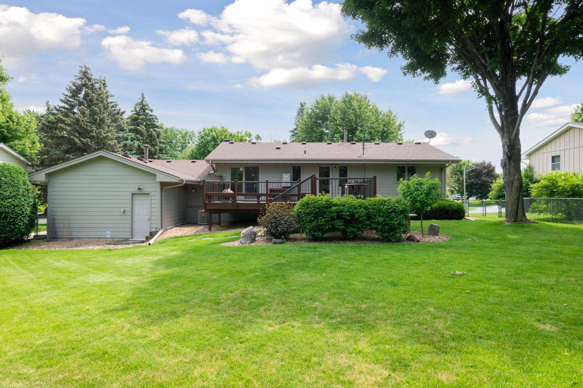 New Hope, MN 55427,8516 29th AVE N