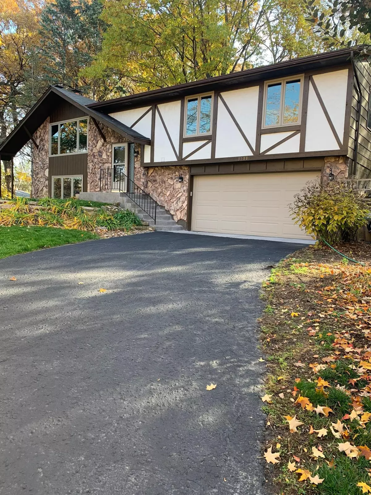 Prior Lake, MN 55372,3581 Willow Beach TRL SW