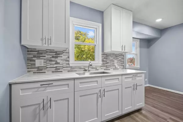 Columbia Heights, MN 55421,4256 5th ST NE