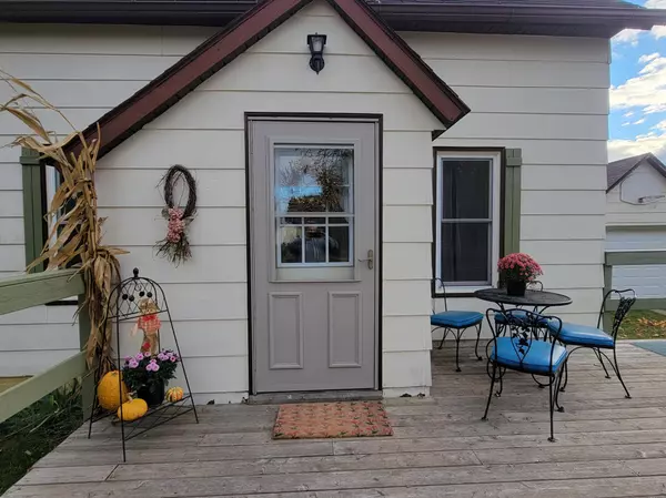 Kenyon, MN 55946,409 4th ST