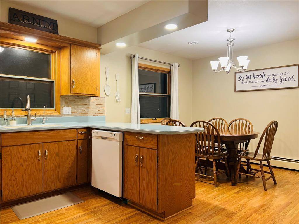 Morris, MN 56267,3 Highland DR