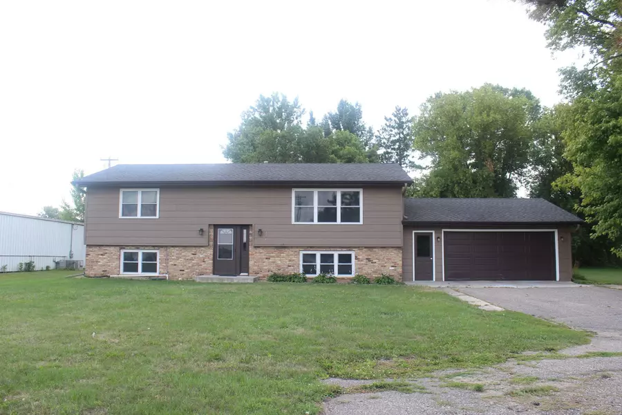 321 Highway 55 W, Maple Lake, MN 55358