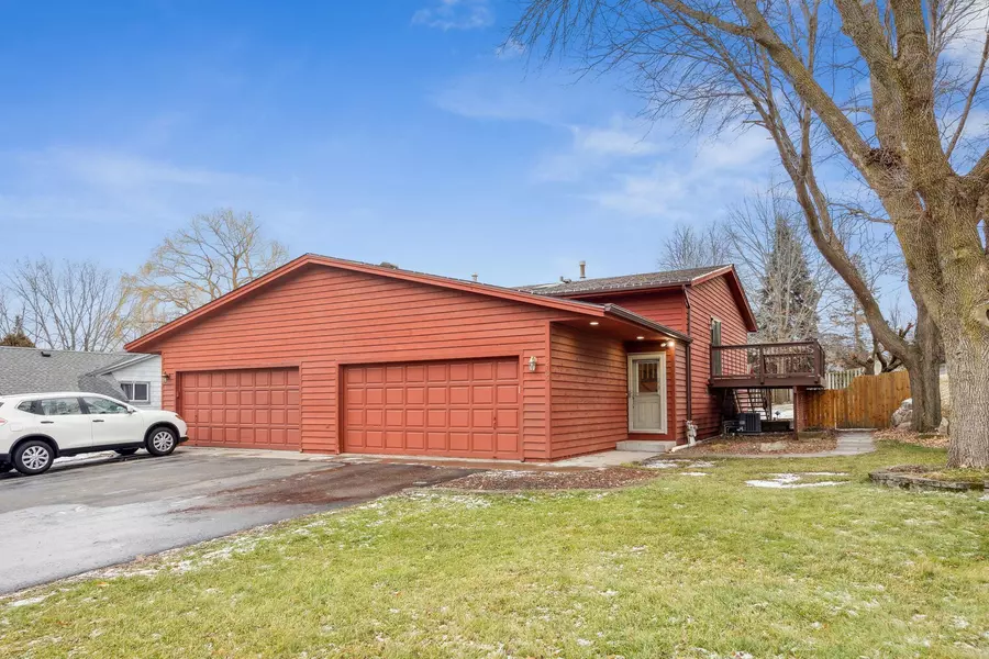 5769 W 135th ST, Savage, MN 55378