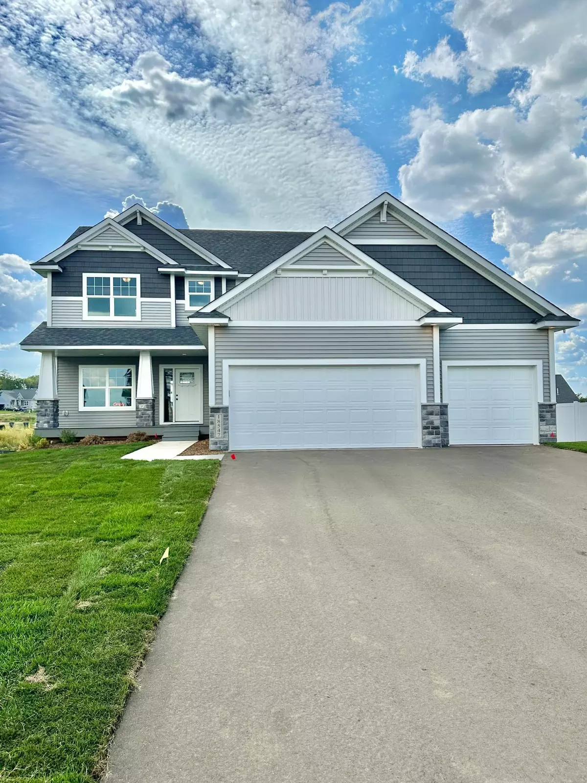 Lakeville, MN 55044,18547 Haven CT