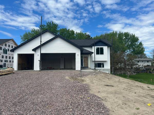 727 114th LN NE,  Blaine,  MN 55434