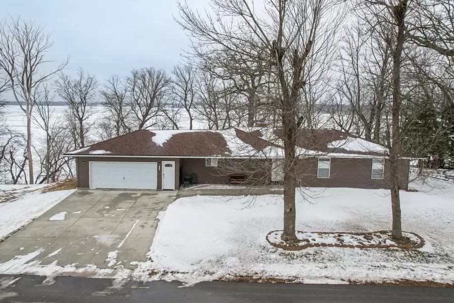 1709 Oakwood TER, Albert Lea, MN 56007