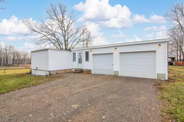 Clayton, WI 54001,1063 40th ST