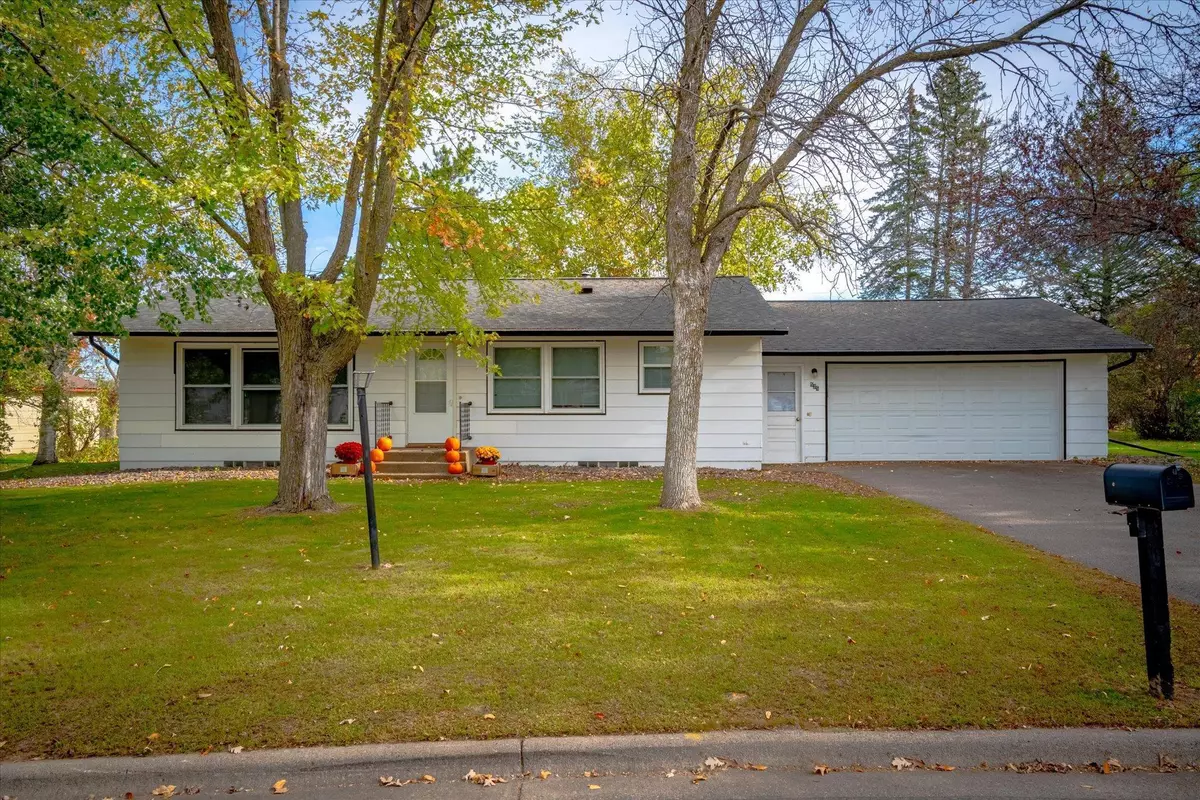 Milaca, MN 56353,535 2nd AVE NE