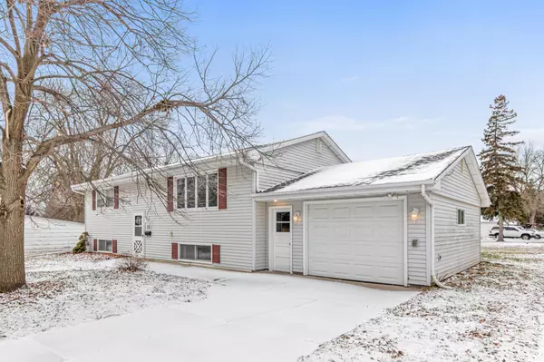 308 Central AVE S, New Prague, MN 56071