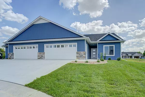 Kasson, MN 55944,902 12th PL NW