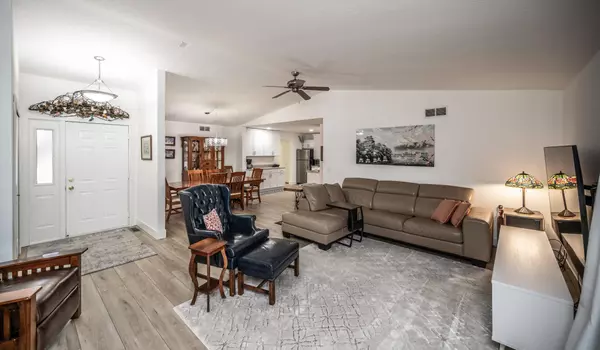 Prior Lake, MN 55372,3810 Simpkins DR SW