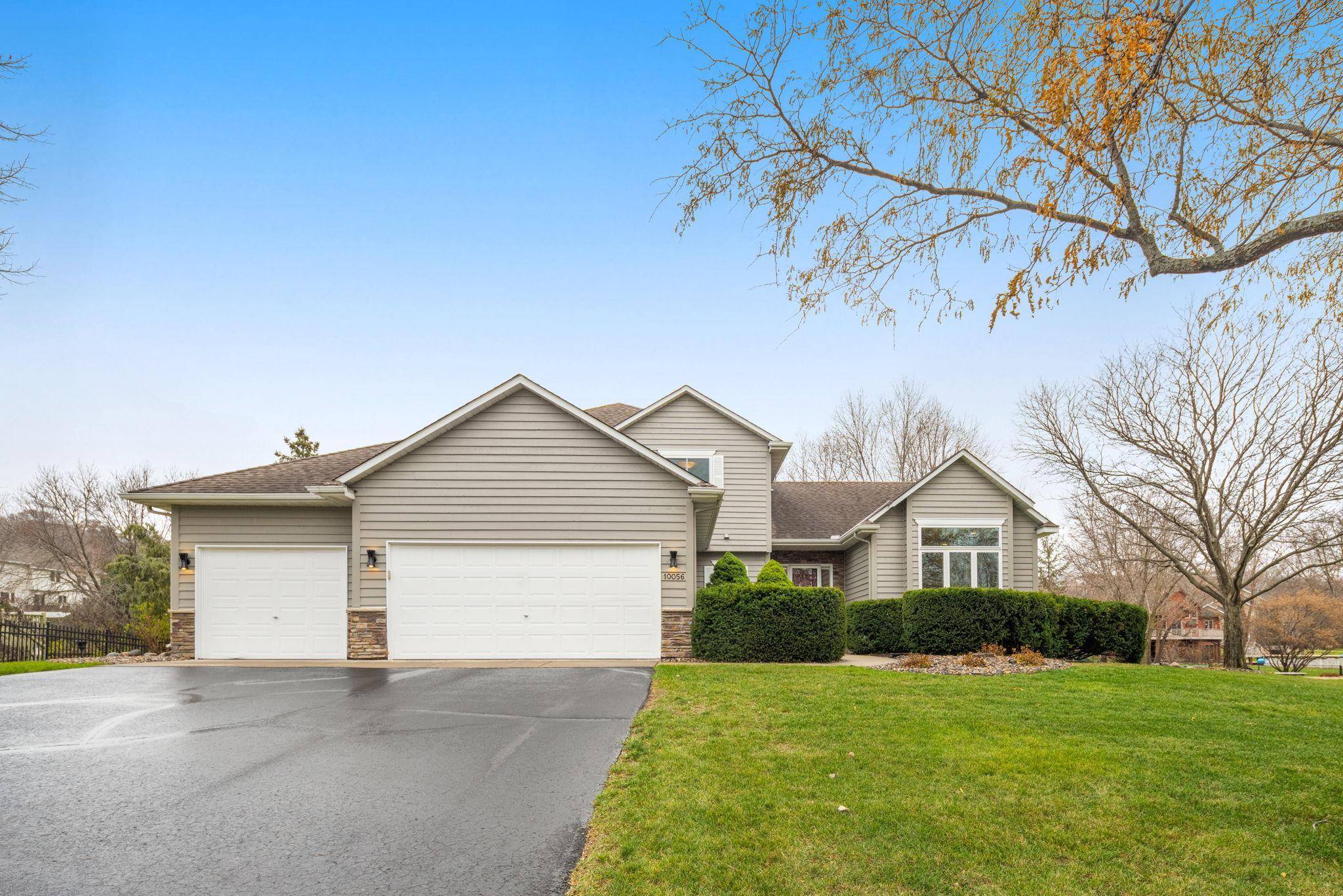 10056 166th ST W, Lakeville, MN 55044