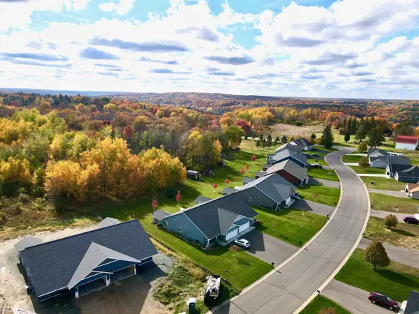 Saint Croix Falls, WI 54024,741 Hilltop LN