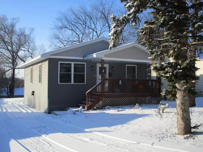 1115 N Oak ST, Fergus Falls, MN 56537