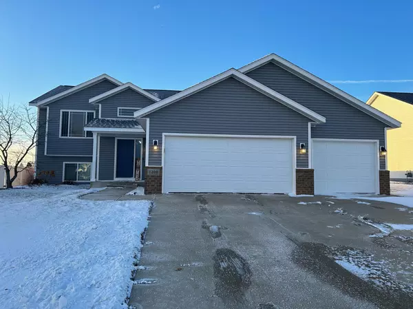 New Prague, MN 56071,1204 4th ST NW