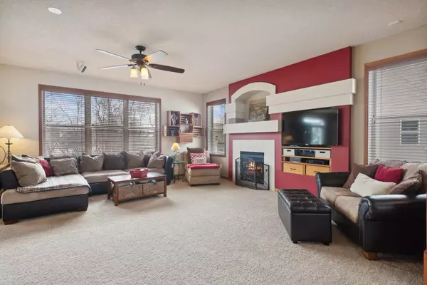 Champlin, MN 55316,956 Creekwood DR N