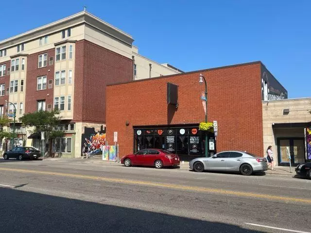 Minneapolis, MN 55408,710 W Lake ST