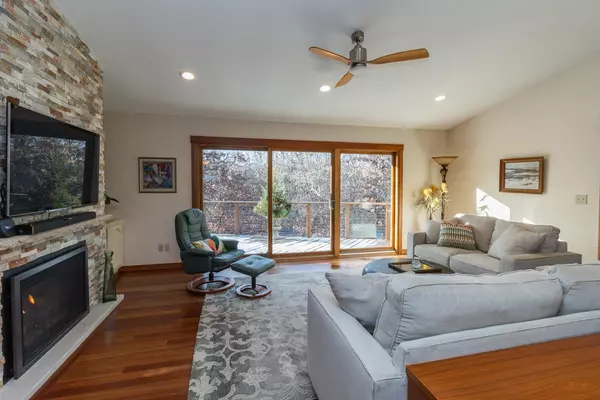 Eagan, MN 55123,4465 Ches Mar CIR