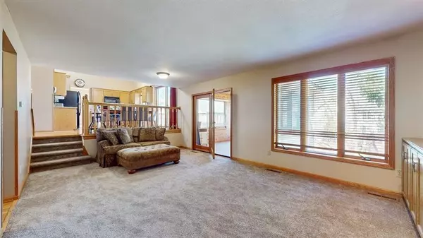 Lino Lakes, MN 55014,6467 Fawn LN