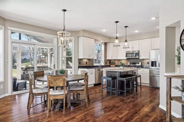 Chanhassen, MN 55317,449 Summerfield DR