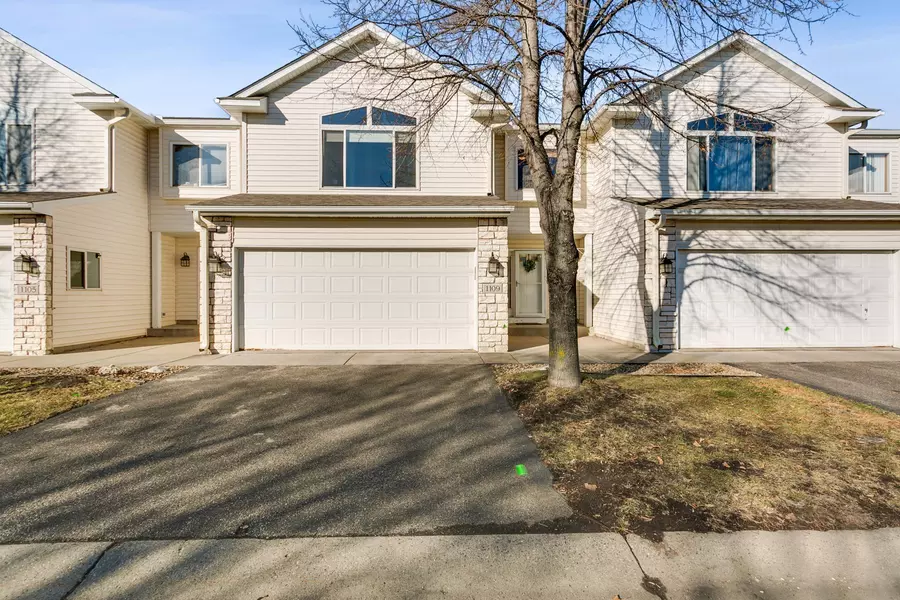 1109 Willow TRL, Farmington, MN 55024