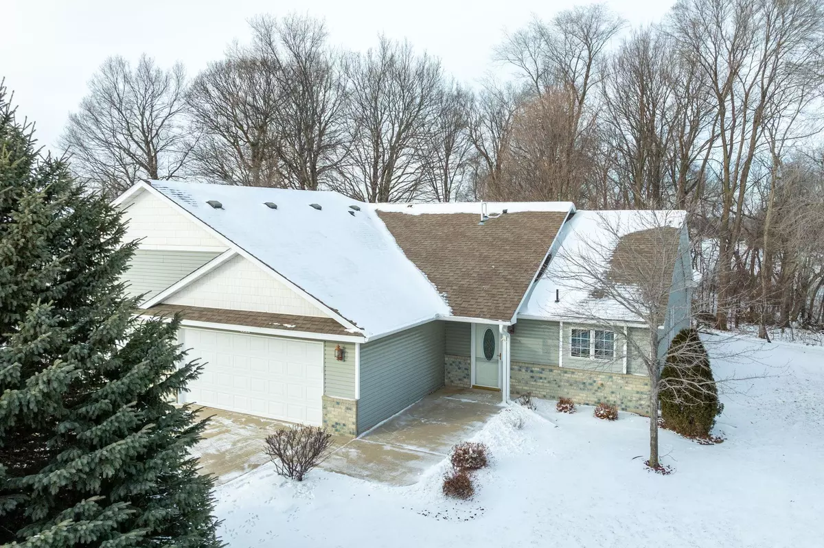 Montgomery, MN 56069,831 Deer CT NE