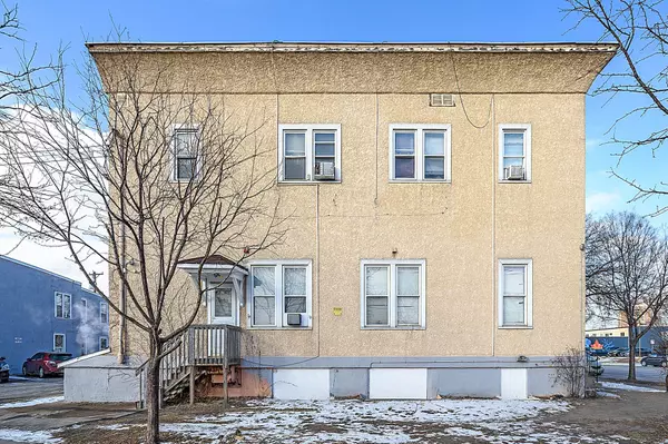 Minneapolis, MN 55404,2120 Minnehaha AVE