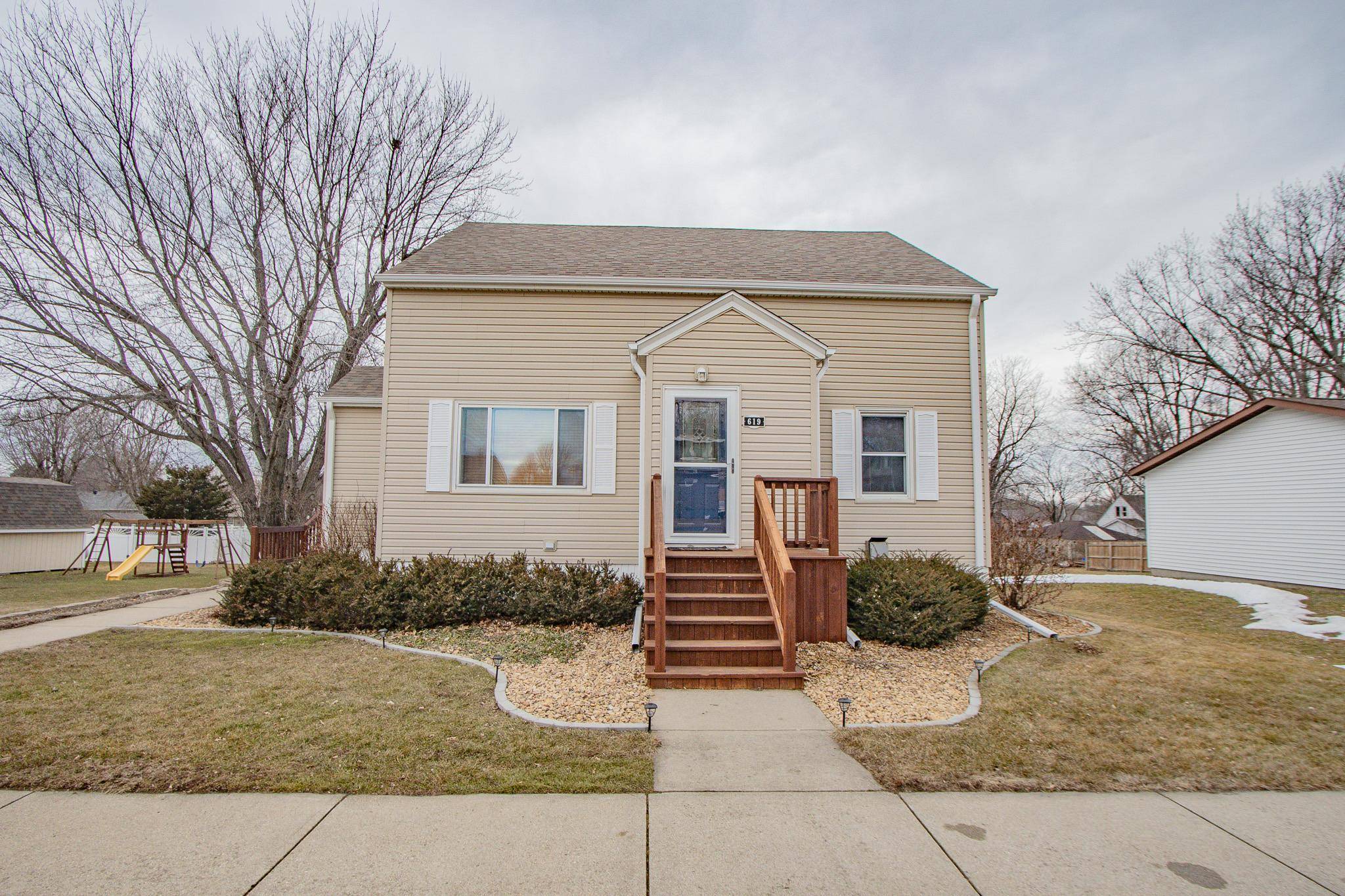 Adrian, MN 56110,619 Nevada AVE