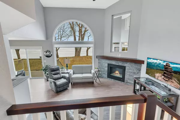 Spicer, MN 56288,103 Harriet ST #A