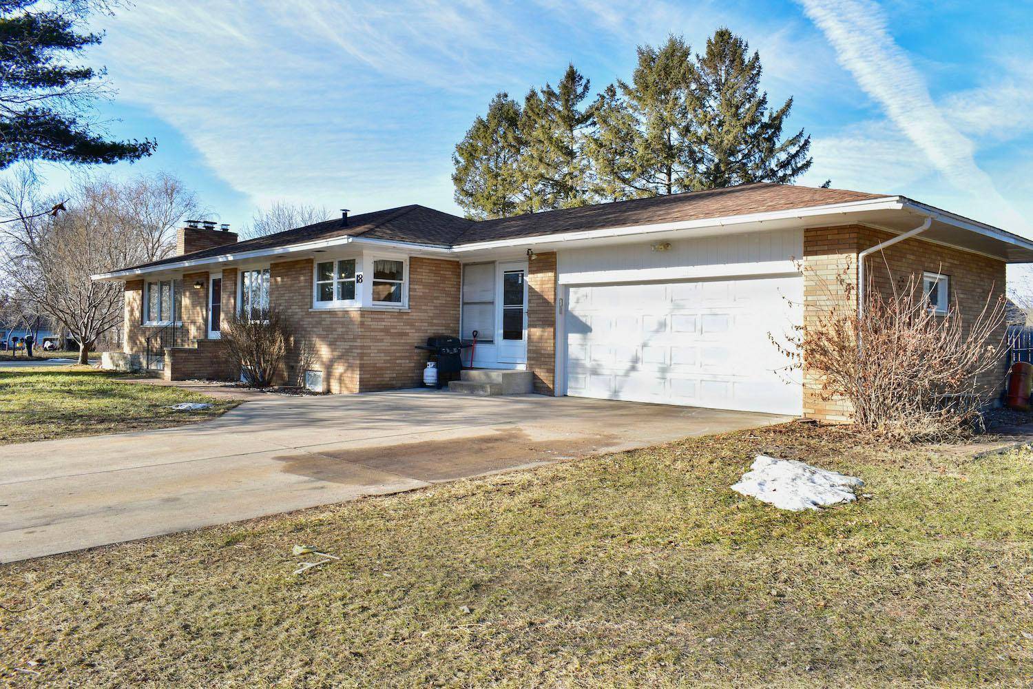 Buffalo City, WI 54622,18 E 3rd ST