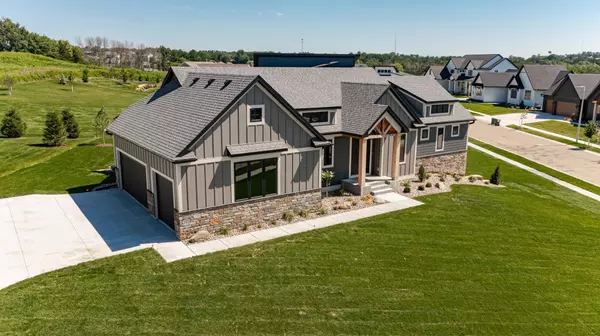 3185 Bella Terra LN NE, Rochester, MN 55906